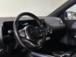 Mercedes EQA250