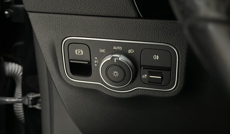 Mercedes EQA250
