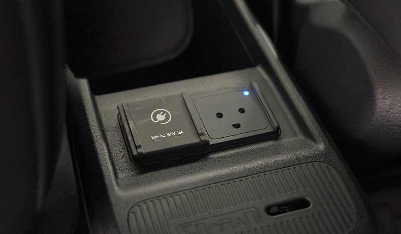 Kia PV5 71