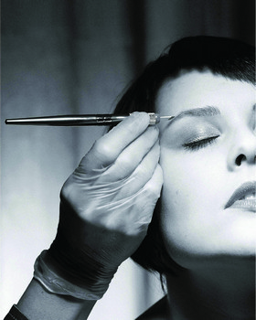 Permanent makeup 3D bryn tatoverede øjenbryn