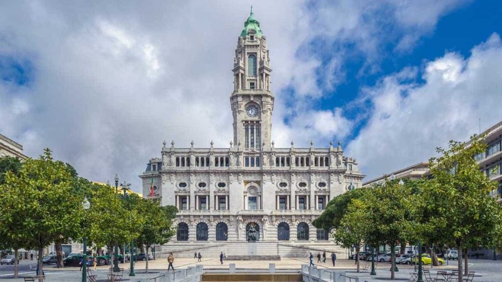 CM Porto propõe novo centro de vacinação | Rádio Portuense