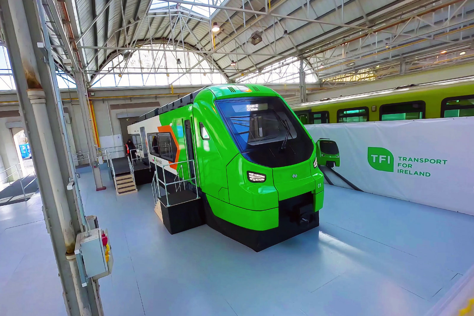 [passenger] Alstom and Iarnród Éireann unveils first DART+ X’Trapolis ...