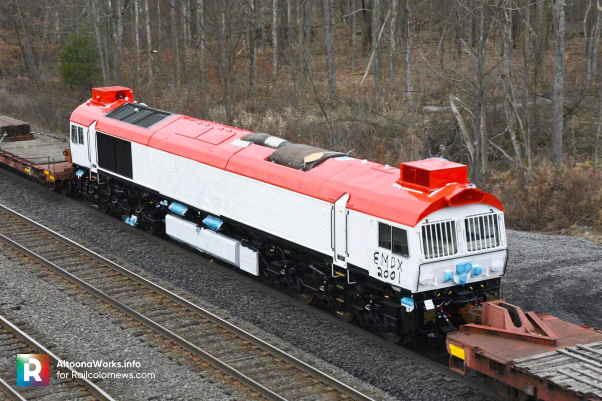 US F125: the new Metrolink locomotive Railcolor News