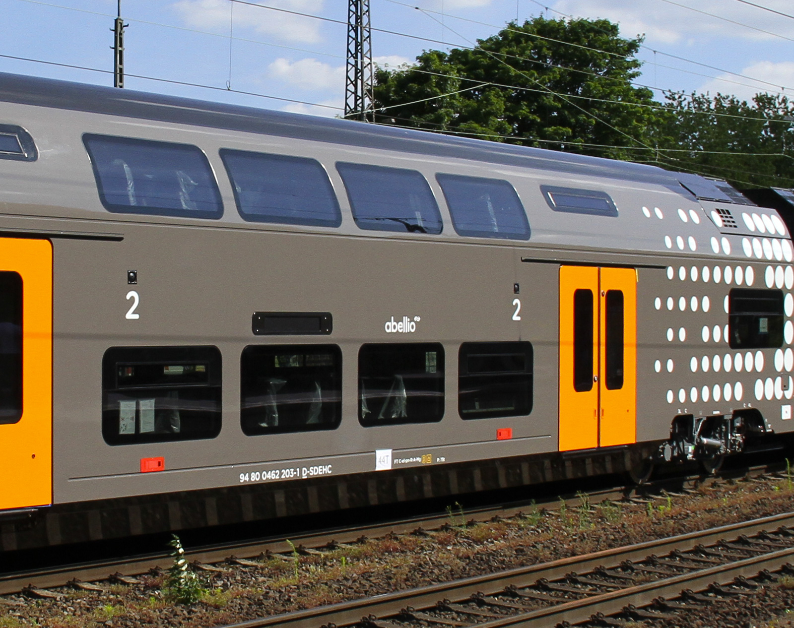 [DE] RRX coaches with Abellio logos – Railcolor News