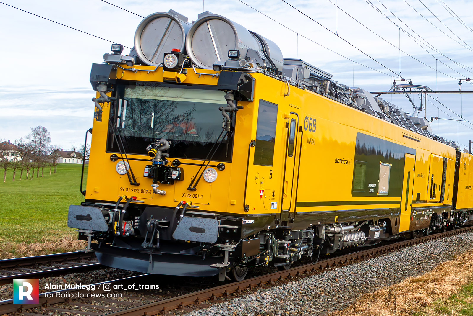 ÖBB ServiceJet: Full train in the picture [updated]