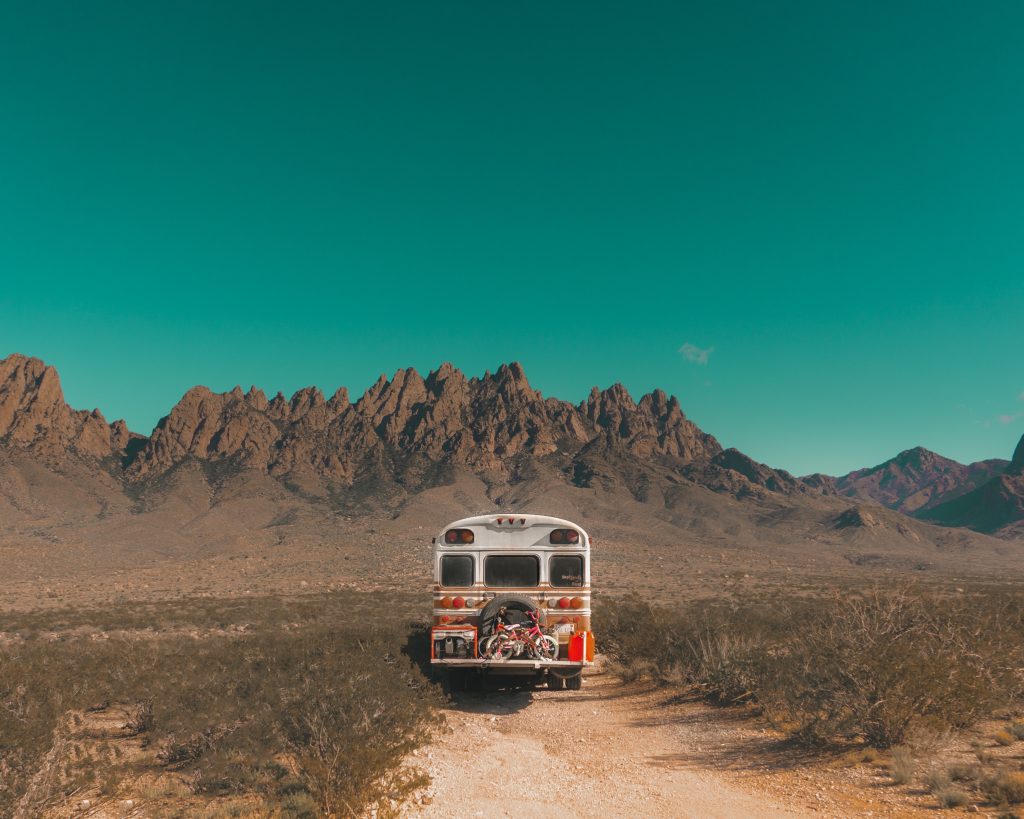 Ellas van in the dessert