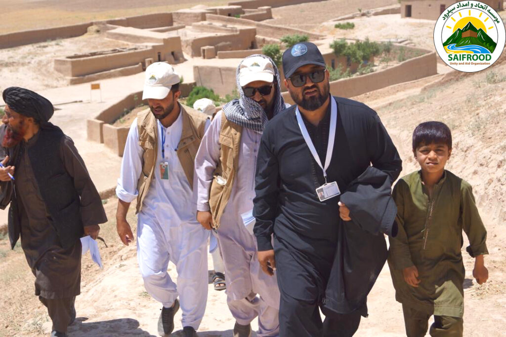 Feltteam fra Rebuild Aid Forening og SUAO gennemfører vurderinger i afsidesliggende landsbyer i Badghis.