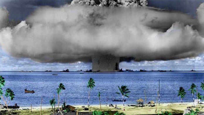 Gli impressionanti filmati dei test nucleari americani - video