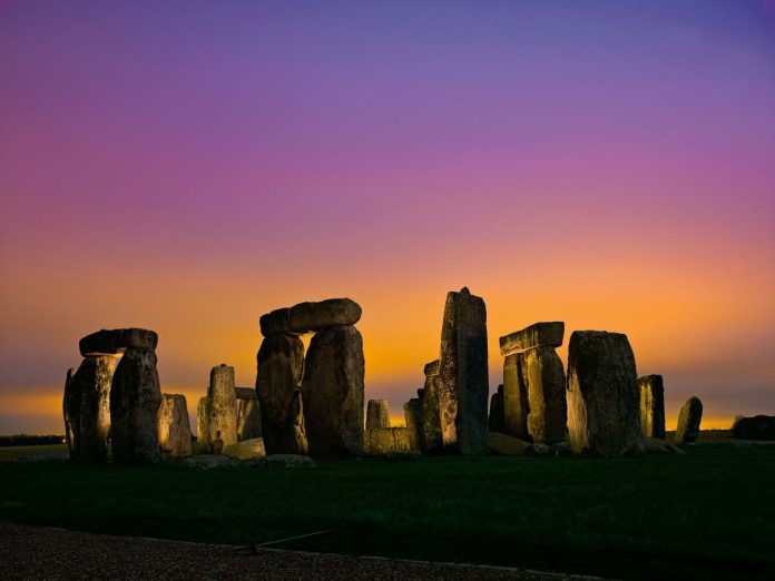 Le misteriose tombe di Stonehenge