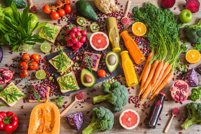 Dieta vegetariana e vegana: ideali per il cuore ma rischiose per il cervello, dieta mediterranea