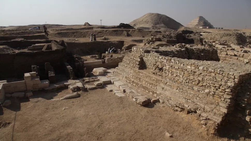 Una piramide costruita per la regina Neith è stata una delle tante scoperte archeologiche fatte durante gli scavi. (Credito immagine: per gentile concessione di Zahi Hawass)