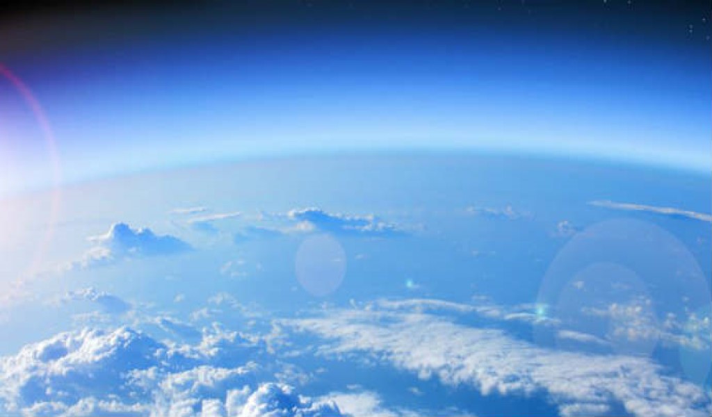 Rilevato ossigeno pesante nell'alta atmosfera terrestre, satelliti 