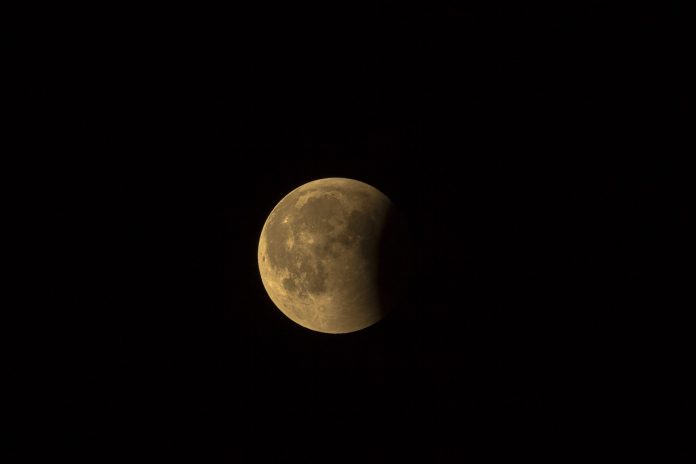 Chandrayaan - 3 si sta avvicinando al Polo Sud della Luna