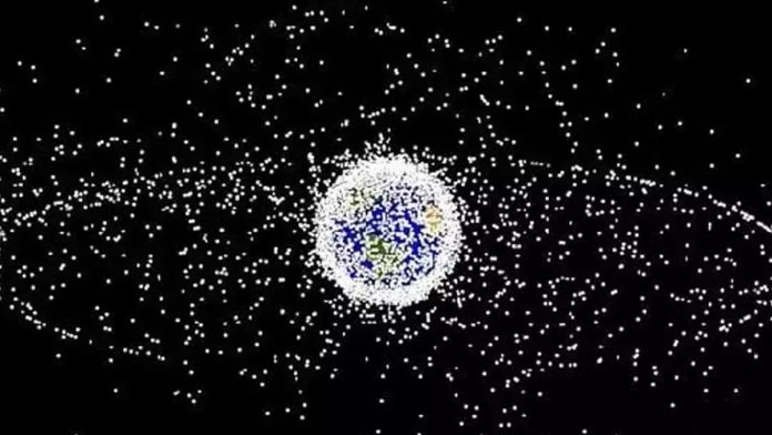 Sanzionato Dish Network per il mancato smaltimento di detriti spaziali in orbita