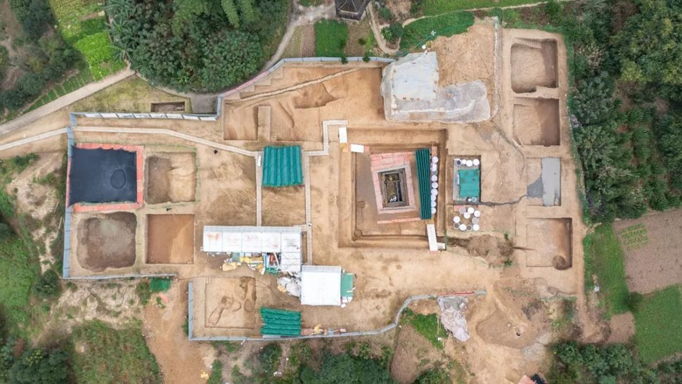 I manufatti sono stati trovati in una tomba ben conservata, datata a circa 2.200 anni fa, portata alla luce all'inizio di quest'anno nel distretto di Wulong, nella municipalità cinese di Chongqing.(Credito immagine: Chongqing Cultural Relics and Archaeology Research Institute)

