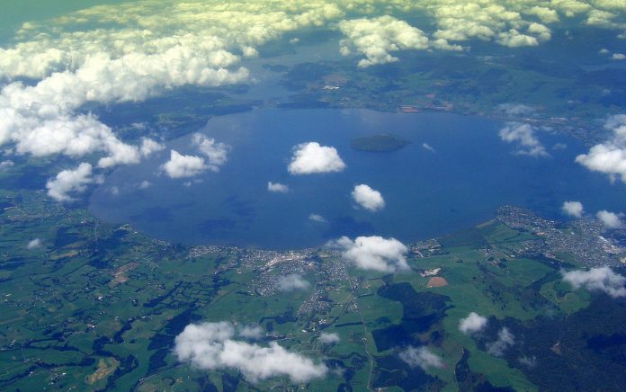 Lago Rotorua: rilevata un'anomalia magnetica