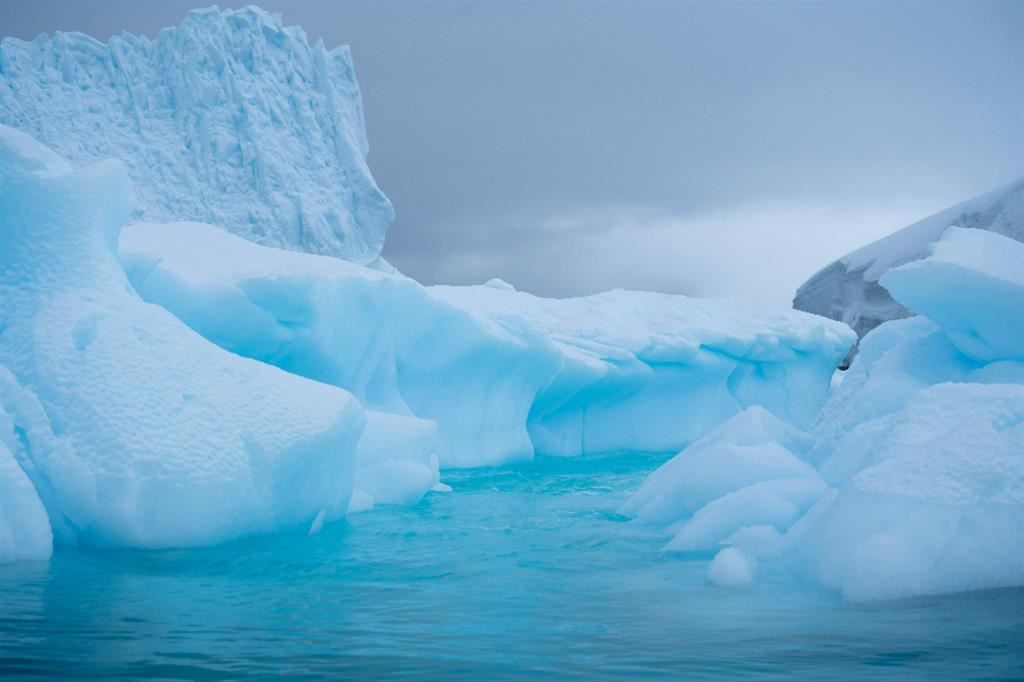 Non solo la temperatura: anche le correnti oceaniche fondono il ghiaccio
