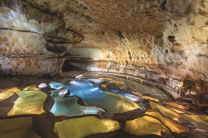 Grotta Saint Marcel