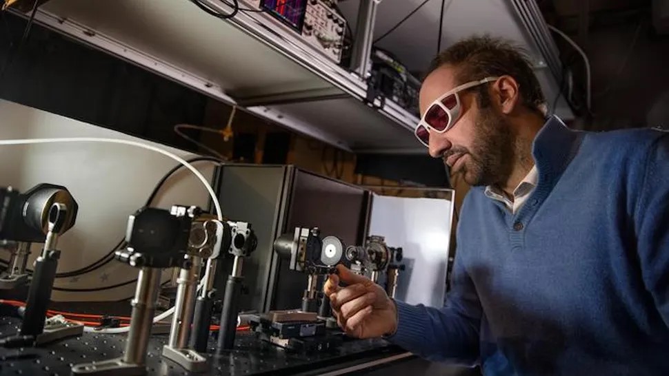 Stefano Bonetti è stato uno degli scienziati dell'Università di Stoccolma che hanno lavorato alla tecnica.(Credito immagine: Fondazione Knut e Alice Wallenbergs/Magnus Bergström)