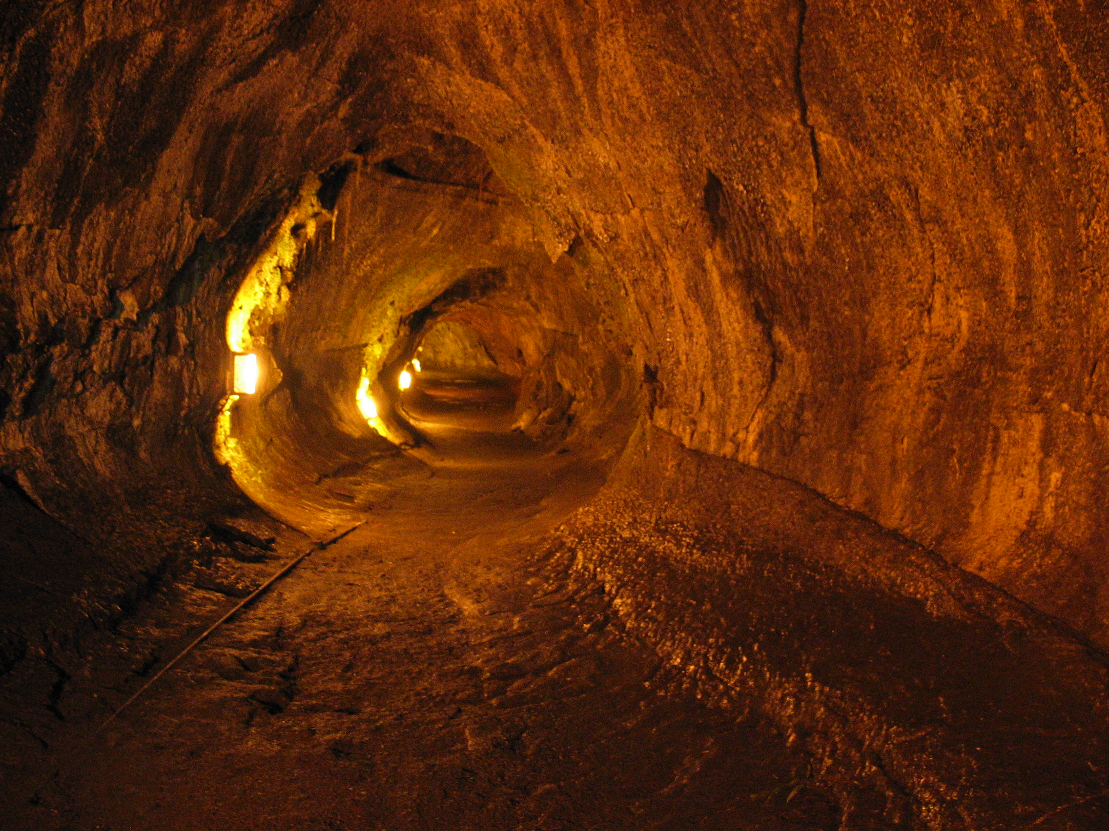 Tunnel lavici 