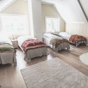 Circling by the sea - dorm