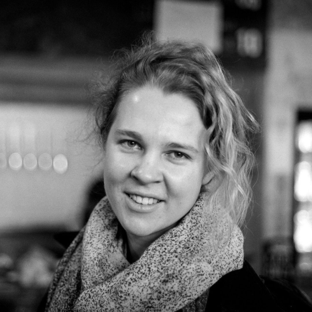 Stephanie Hall featured