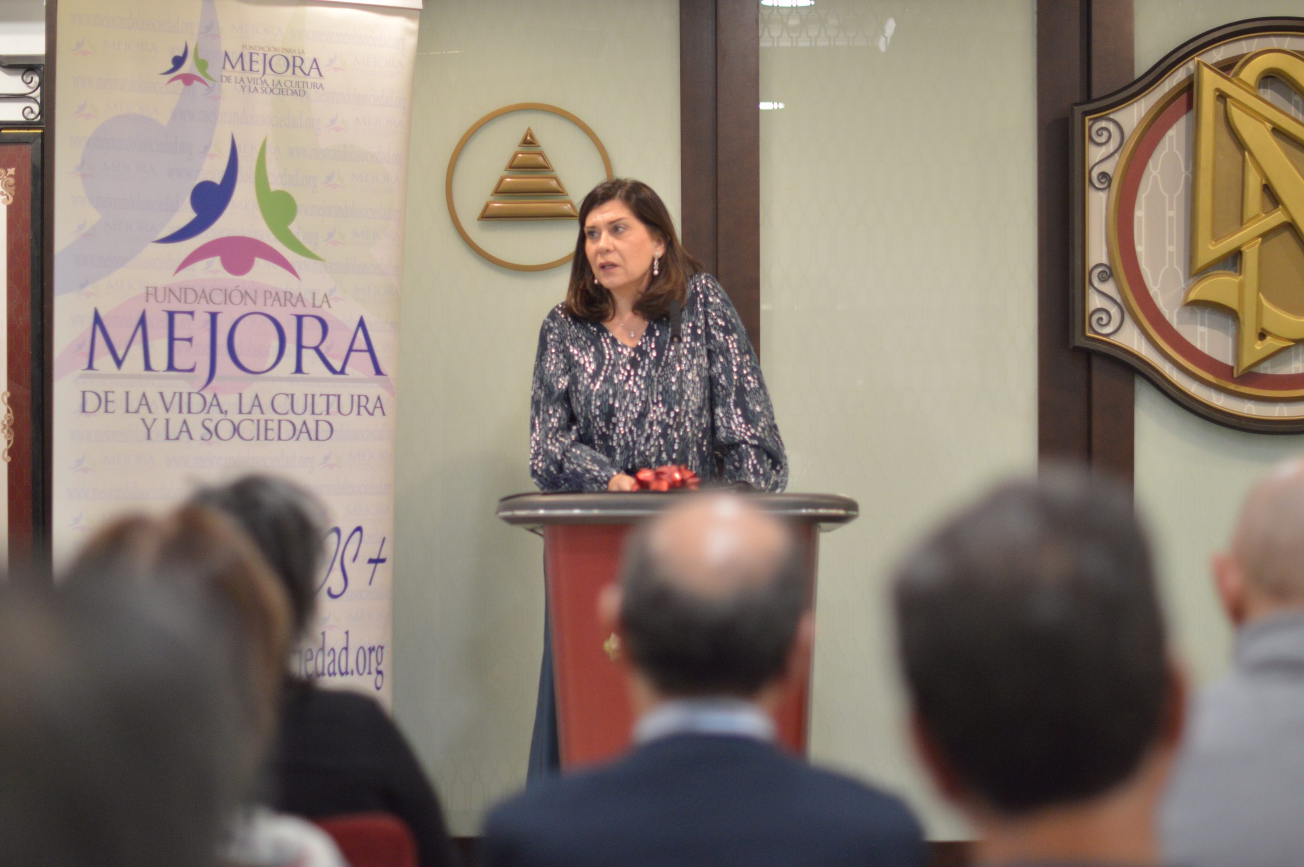 A Filo de la Libertad: Francisca Pérez Madrid y la Tizona por la Libertad Religiosa A Filo de la Libertad: Francisca Pérez Madrid y la Tizona por la Libertad Religiosa