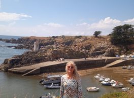 Nina, 66 ans, Heteroromantique Asexuel, Femme, Vannes, France