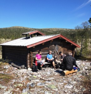 Åpen bu langs Pilegrimsstien i Rendalen.