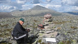 Utistukletten med panoramautsikt til Elgspiggen.