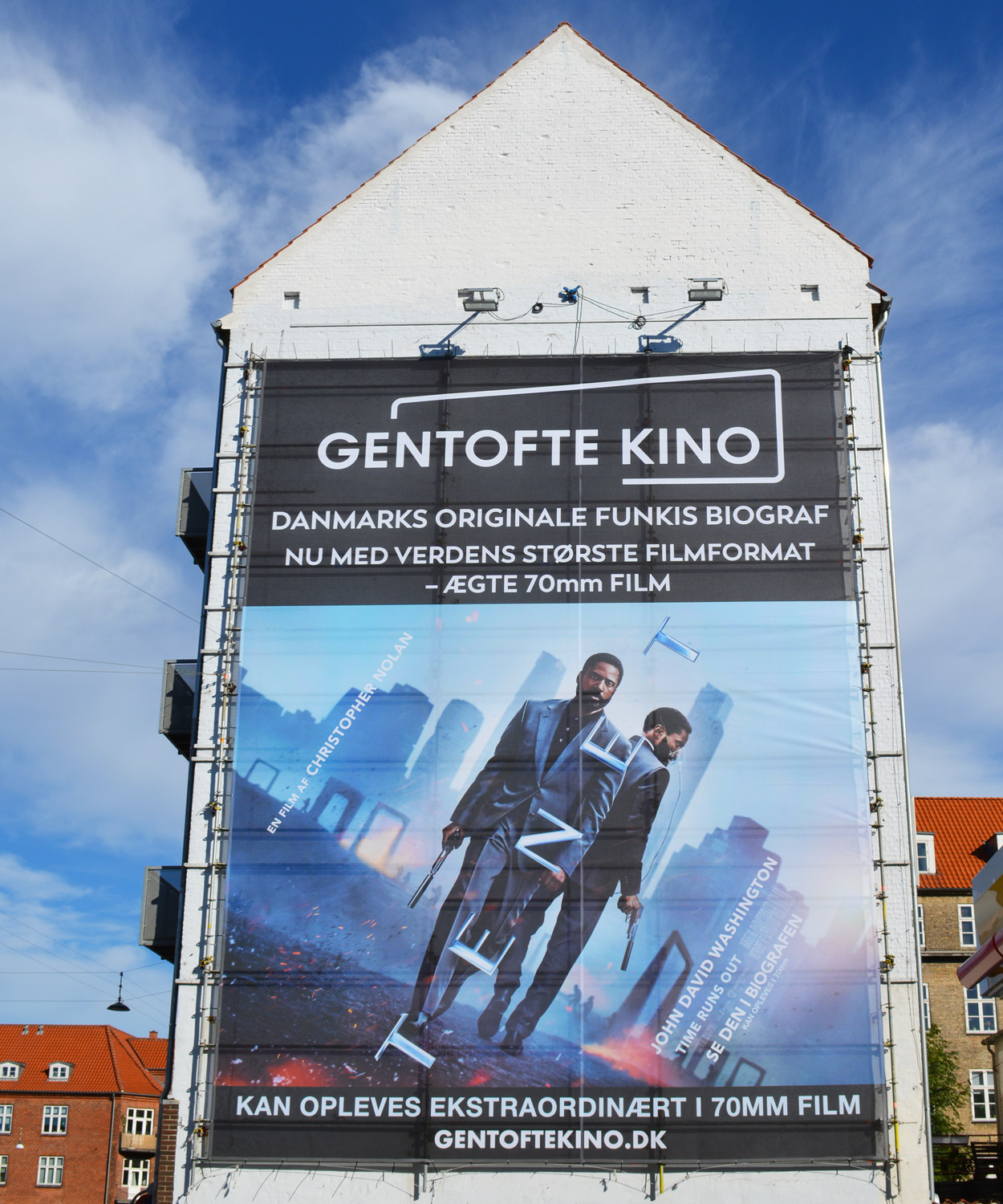 Outdoor - Gavlbanner - Lyngbyvej - Gentofte Kino