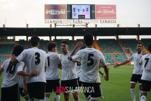 El CF Salmantino UDS quiere ‘meter’ la quinta ante el Uxama