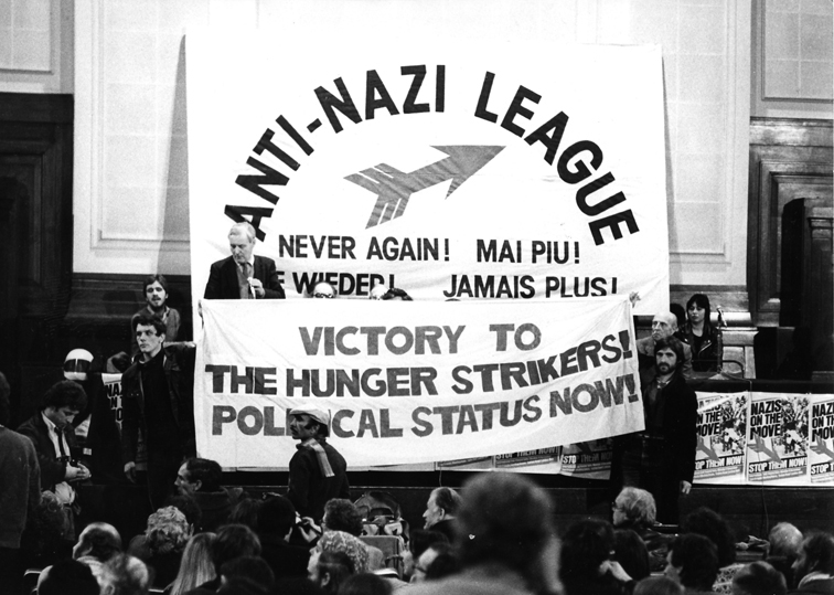 tony_benn_speaks_on_an_anl_platform_in_london_8_december_1980