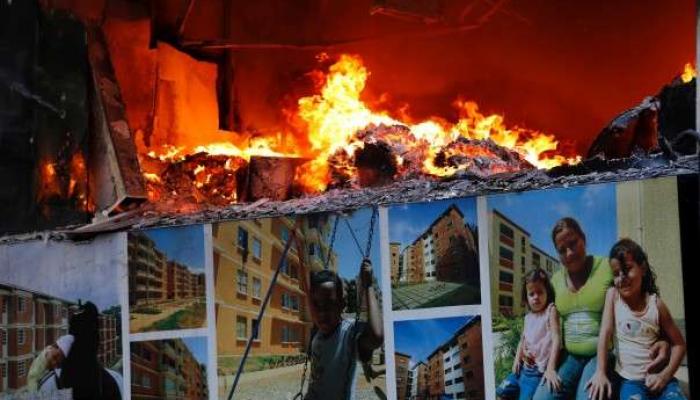 Opposition protestors set fire to the Ministry of Housing in April