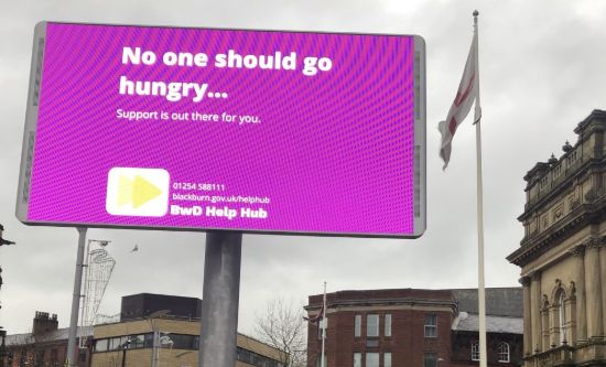 Electronic billboard in Blackburn reads 'No one should go hungry' (photo: blackburnbid.co.uk)