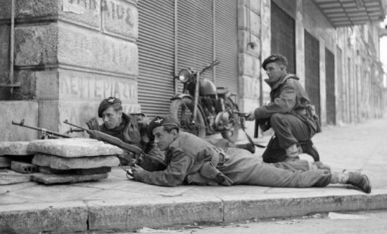 British paratroopers in Athens battle the Greek EAM
