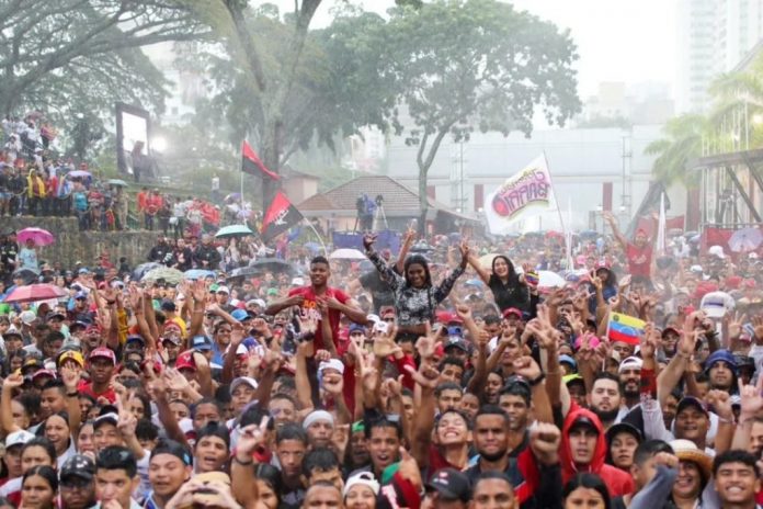 Venezuelans rally in support of President Maduro in Caracas. (Photo: @PartidoPSUV/X)