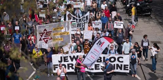 Jewish Bloc for Palestine on national march for Palestine in London. (Photo: Alisdare Hickson/ Flickr)