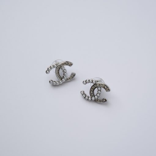 'Reworked Chanel Pearl Strass Silver - Earrings'