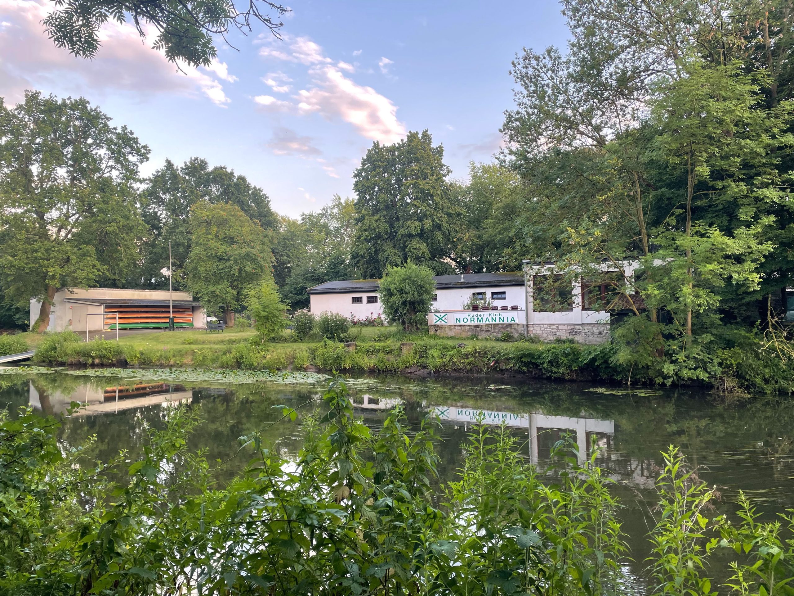 Stadtbootshaus des Ruder-Klubs Normannia am Maschplatz