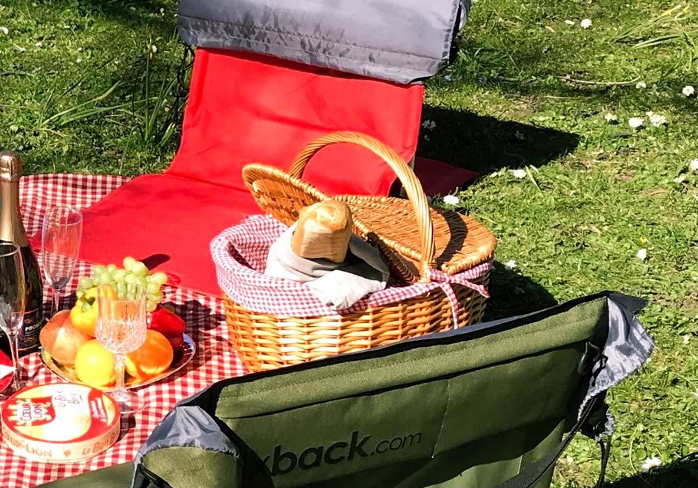 rlxback4 rlxback - två rlxback, som är en lätt solstol, på picknick