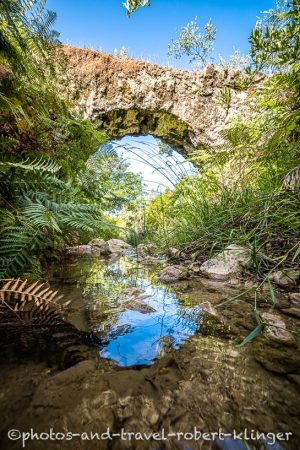 Eine Steinbrücke in Albanien