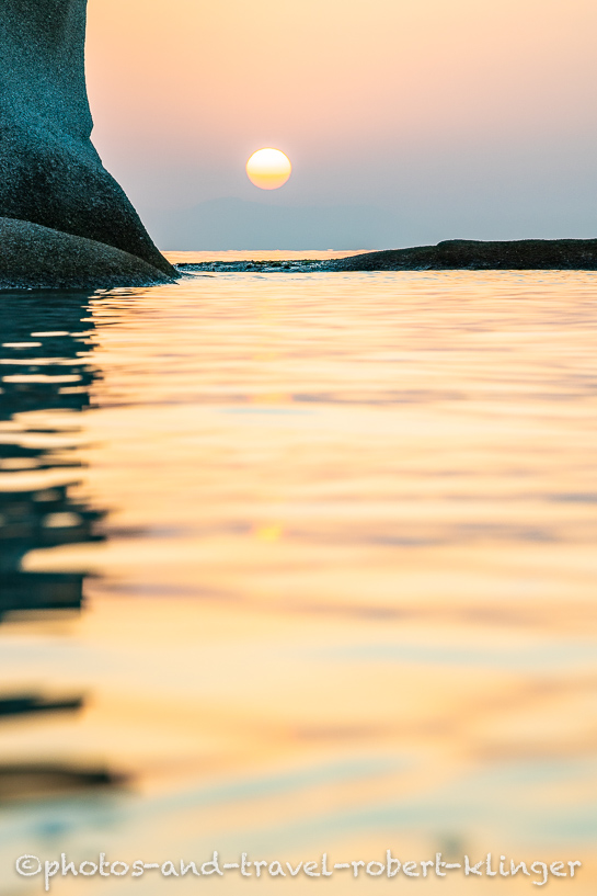 Ein Sonnenaufgang auf Chalkidiki in Griechenland