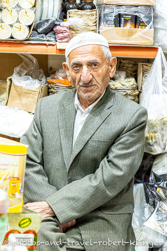 Porträt eines Kurden in Akre im Irak