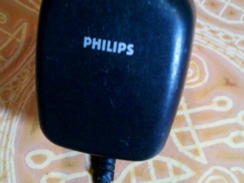 Philips 4203 035 52240 - 2,5V - 100mA - AC/DC lader / adapter / strømforsyning