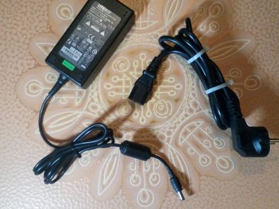 SOLGT - Liteon PA-1061-0 AC/DC Adapter 12V 5A Strømforsyning 60W