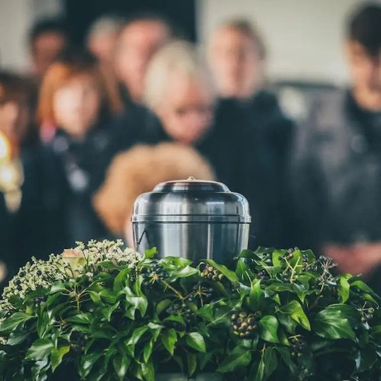 Ashes urn