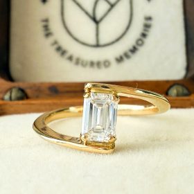 Ashes to Diamonds - Beautiful Golden Ring with a Colorless Diamond - Design