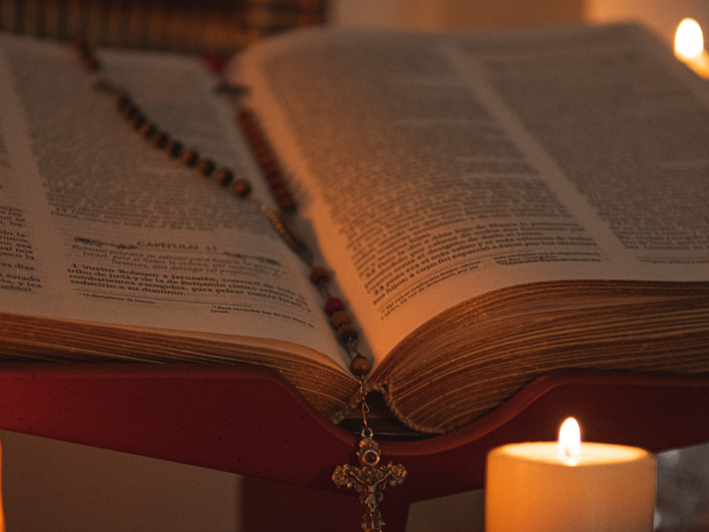 Rosary Prayers Complete Guide and How to Pray - Traditional Prayer