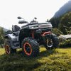 GOES TERROX 1000 PRO HIGHLANDTekniska specifikationer LxBxH (mm) 2460x1288x1440/1453 (PRO) Tändsystem ECU Markfrigång (mm) 300 / 312 (PRO) Transmission CVT Hjulbas (mm) 1480 2WD/4WD 2WD/4WD/4WD lock Tjänstevikt (kg)* 486 Servostyrning Ja Max lastvikt (kg)* 300 Bromsar fram/bak Hydraulisk skivbroms Tankvolym (L) 26 Hjulupphängning Dubbel A-arm/pendel Motortyp V-twin, 4-takt Stötdämpare Olja (Std) / Gas (PRO) Cylindervolym 963cc Däck fram/bak DXB-D(”) 27(28)X9.00-14/27(28)X11.00-14 Kylsystem Vätskekyld Fälgar Aluminium / Bead-lock (PRO) Max vridmoment (nm/rpm) 85/5500 Instrumentering 8” MMI Maxeffekt (kw/hk) 63kw/86hk Färg Nebula Black, Granite Ridge Diff lock bak Nej (Std) / Ja (PRO) Registreringsform Terräng, Traktor B Bränslesystem EFI - Bild 12